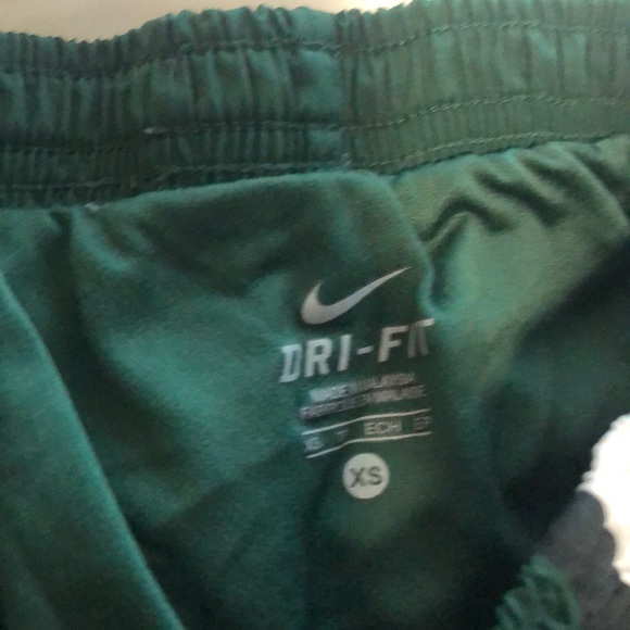 Nike Dry Fit Shorts - Picture 2 of 3